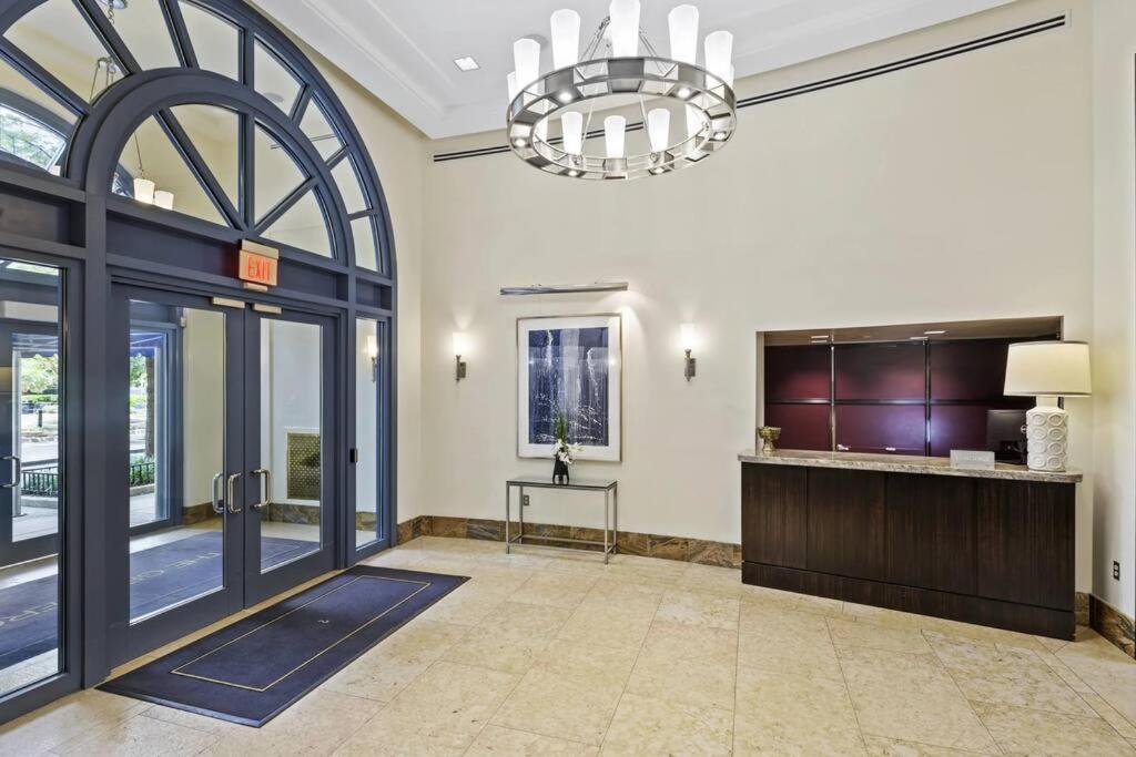 Pentagon City Comfort Modern Stay Arlington Exterior photo