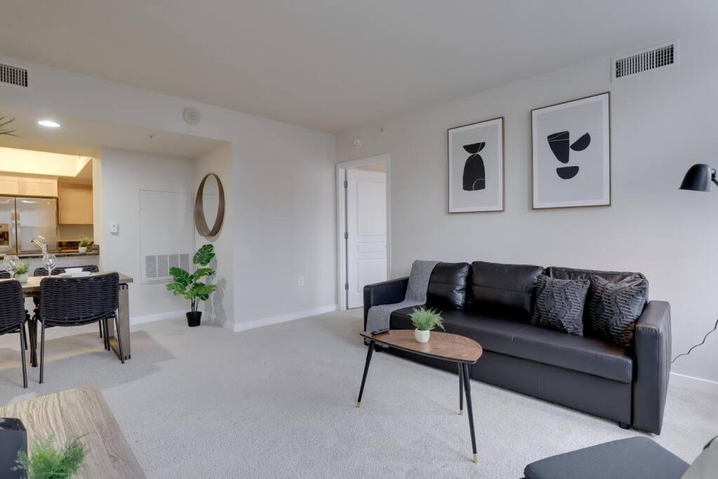 Pentagon City Comfort Modern Stay Arlington Exterior photo