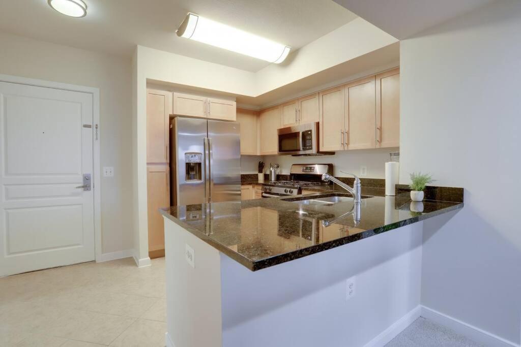 Pentagon City Comfort Modern Stay Arlington Exterior photo