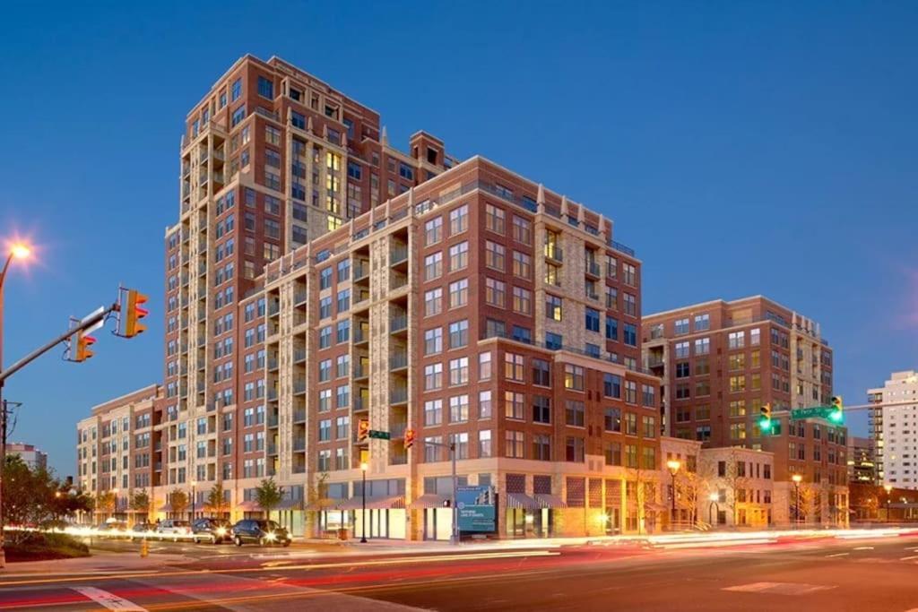 Pentagon City Comfort Modern Stay Arlington Exterior photo